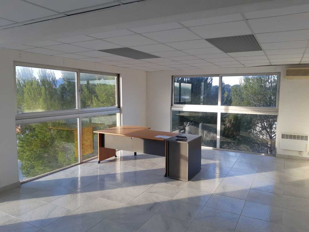 Immeuble indpendant - ROQUEBRUNE SUR ARGENS