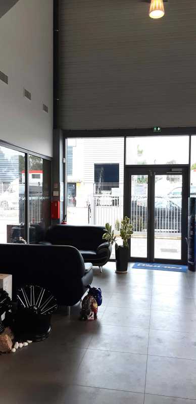 Locaux d'activit - FREJUS