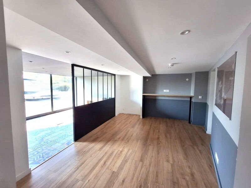 Locaux commerciaux - SAINT RAPHAEL