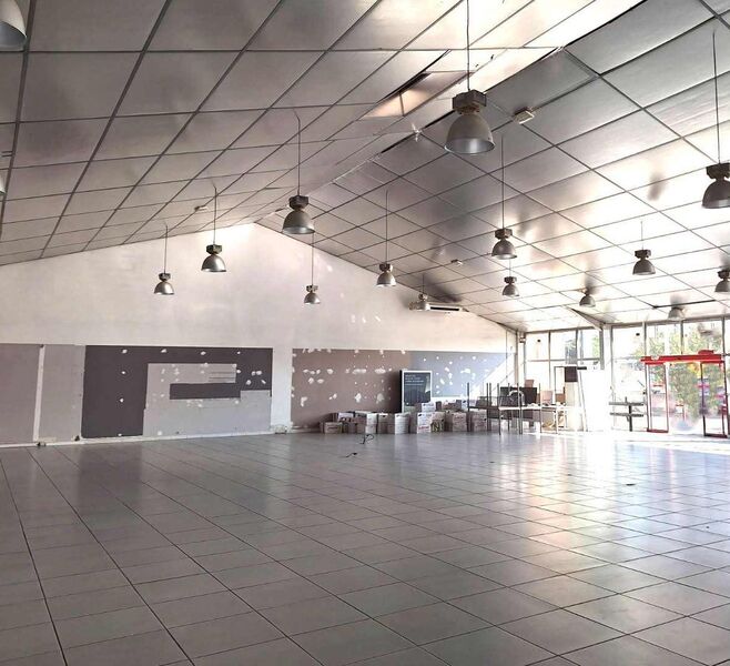 Location Locaux commerciaux PUGET SUR ARGENS