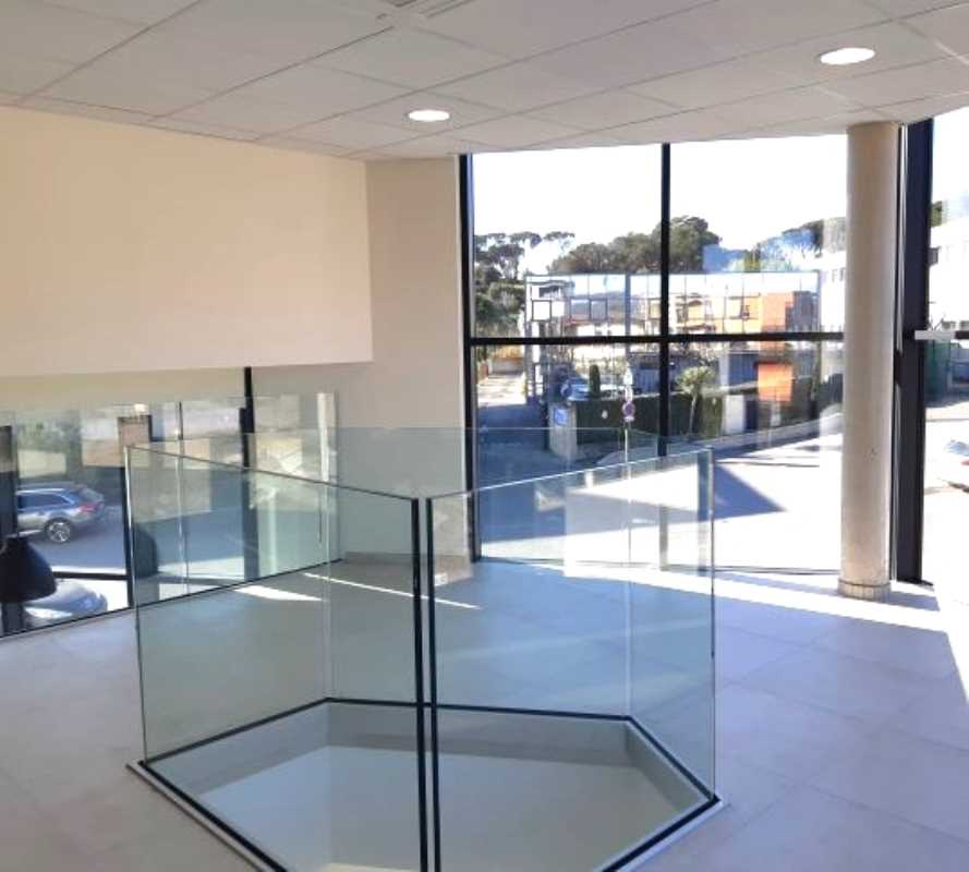 Location Bureaux et Activits FREJUS